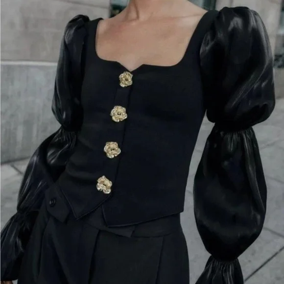 Zara Black Puff-Sleeve Button-Front Blouse - Picture 2 of 9